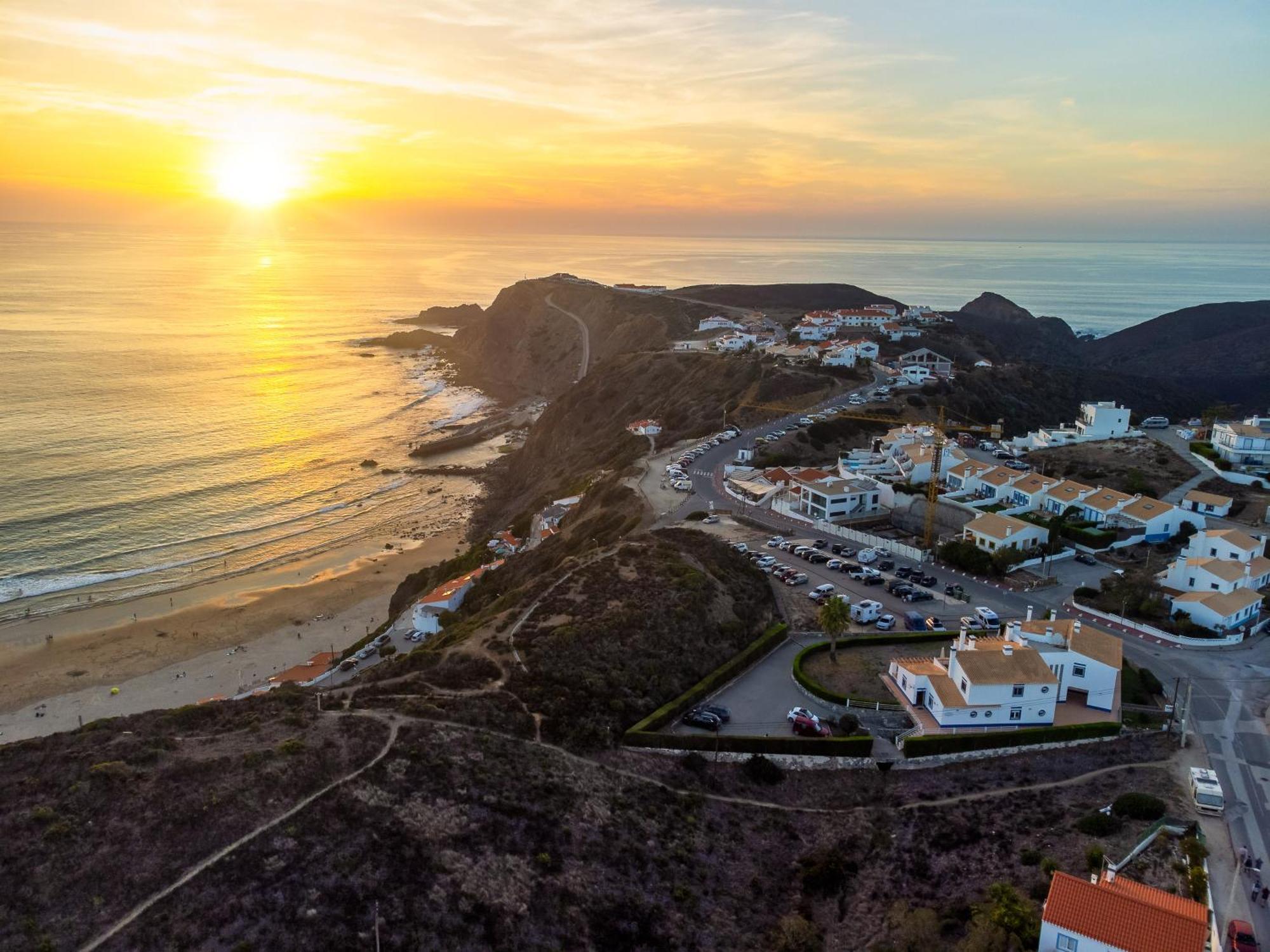 Sweet Home Arrifana // Beachhouse Praia da Arrifana Luaran gambar